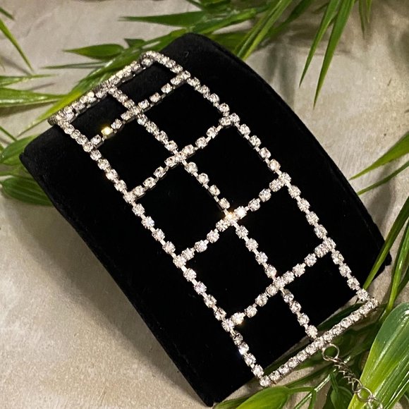 Unknown Jewelry - Unique Sparkly Retro 20's Art Deco Rhinestone Brac